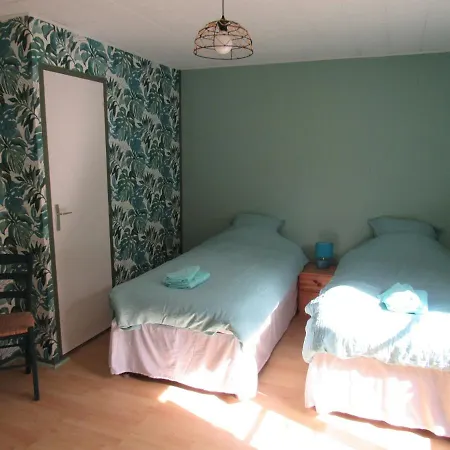 Gite Esquirhall Дом отдыха *