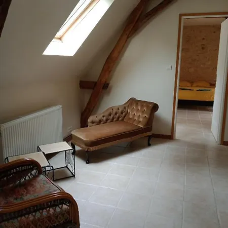Gite Esquirhall * Journiac